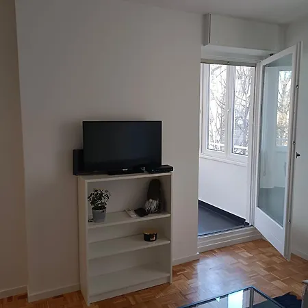 Apartment Place